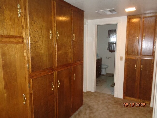 Building Photo - Custom Home in Quartz Hill on a Large Lot