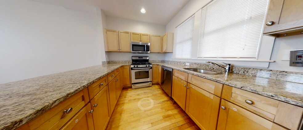 Primary Photo - 108 2nd St