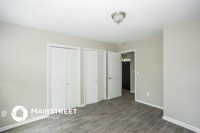 Building Photo - 3331 Farm Lake Dr SW