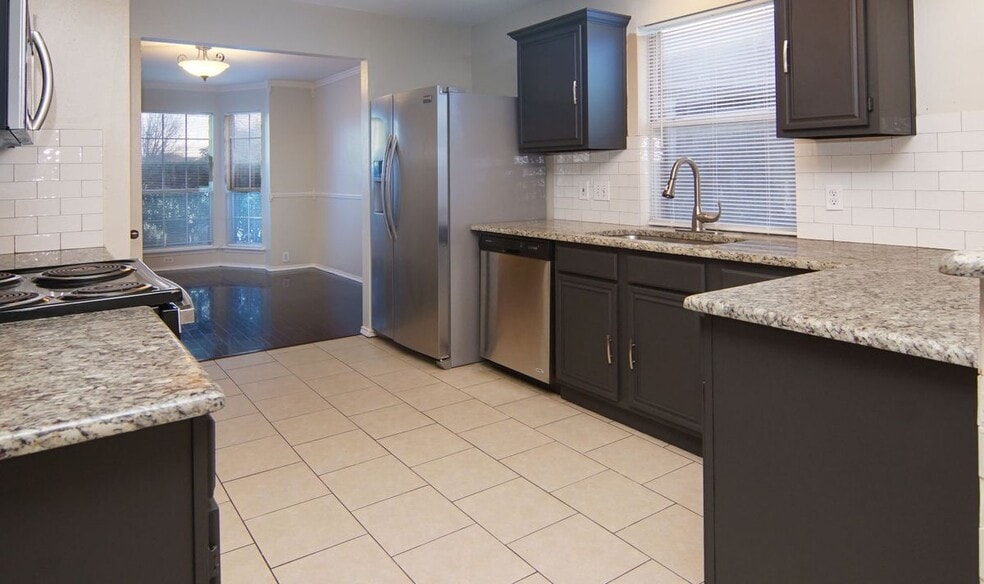 Building Photo - 1049 Highland Station Dr