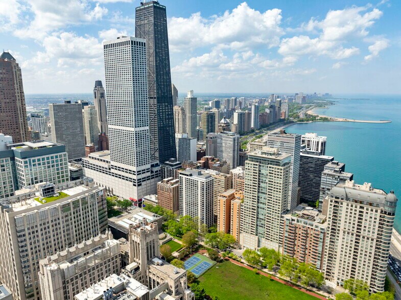 Building Photo - 222 E Pearson St