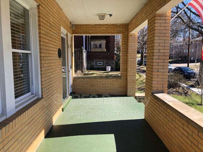 Building Photo - 357 Washington Ave