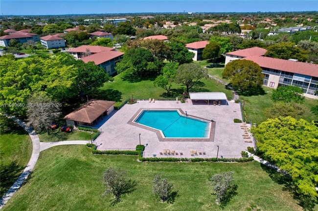 Building Photo - 400 SW 134th Way