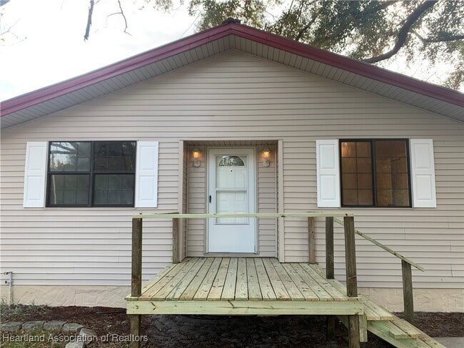 Building Photo - 2225 N Unicorn Rd