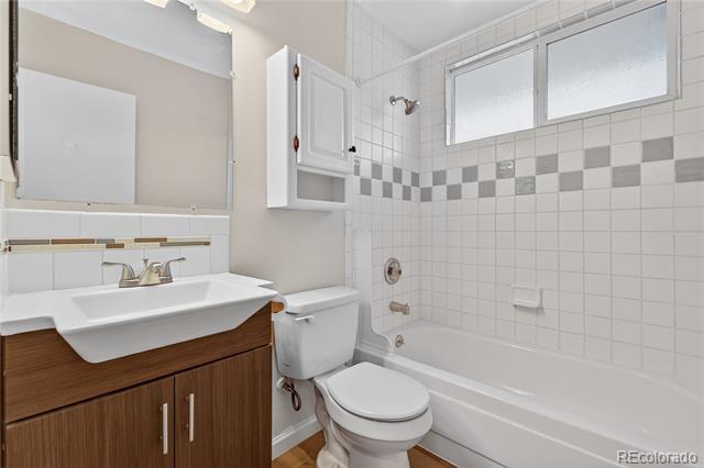 Building Photo - 500 Del Norte St