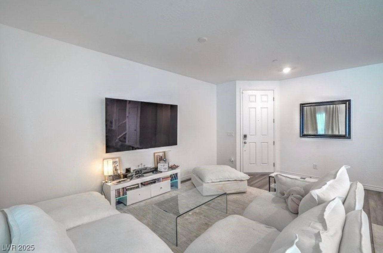 Building Photo - 7318 N Decatur Blvd