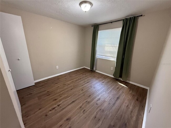 Building Photo - 3246 Fox Lake Dr