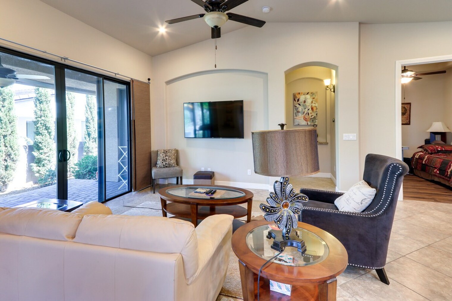 Building Photo - 2514 N Snead Dr