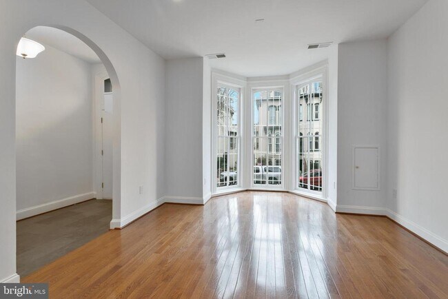Building Photo - 1339 Corcoran St NW