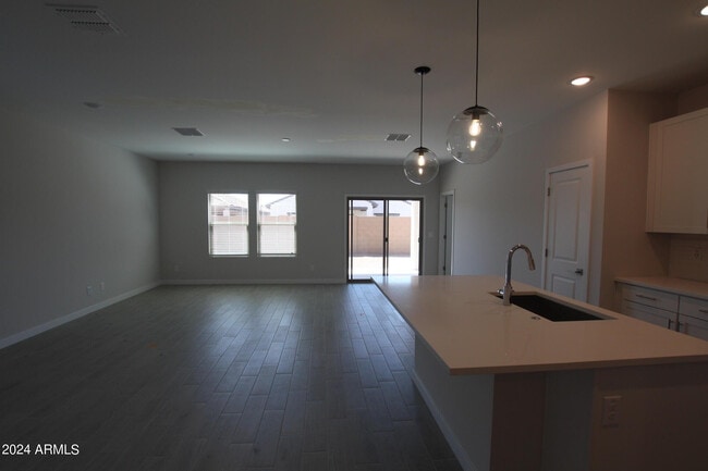 Building Photo - 7818 N 79th Ave