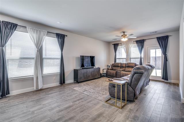 Building Photo - 1069 Norias Dr