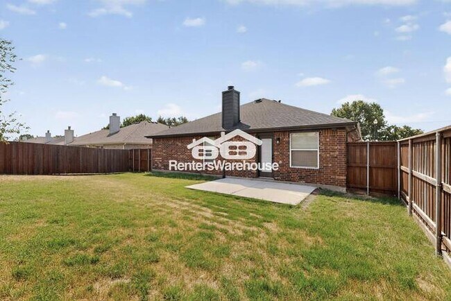 Building Photo - Corner Lot Completely Refreshed Little Elm...