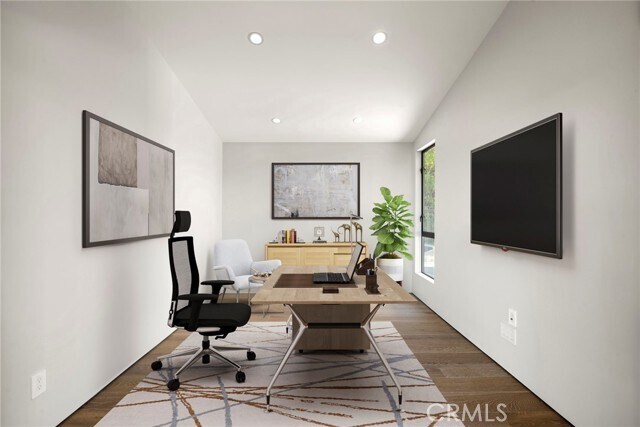 Building Photo - 9336 Lloydcrest Dr