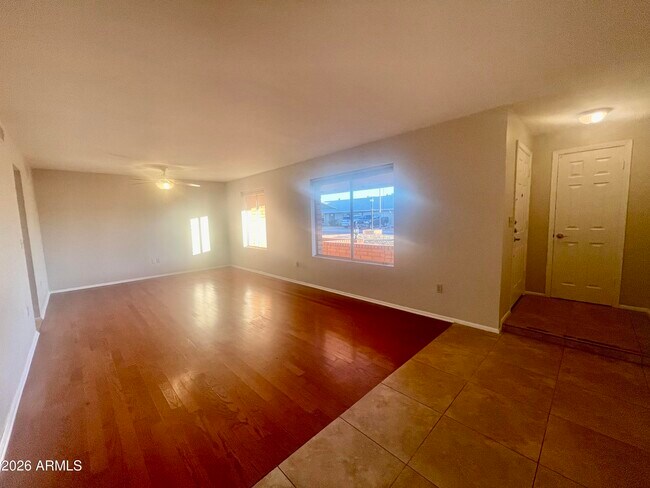 Building Photo - 508 E Angela Dr