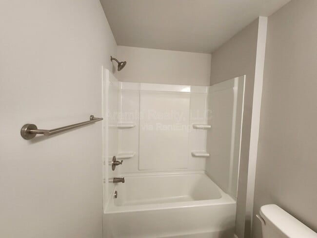 Building Photo - 5268 Pinnacle Walk