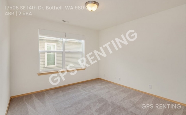 Building Photo - 17508 14th Dr SE