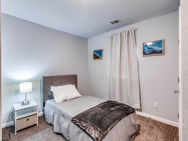 Building Photo - 1720 NW 30th St