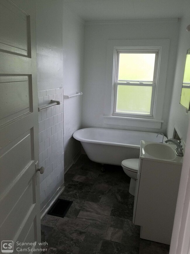 Building Photo - 1513-1515 Tacoma St