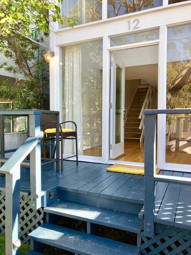 Building Photo - 12 Westwind St