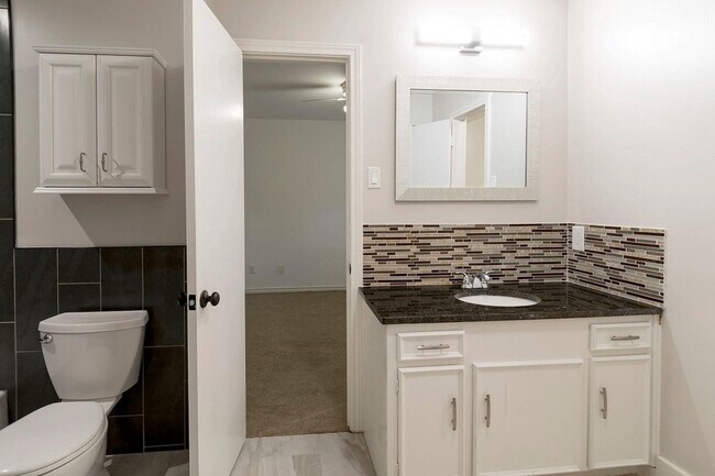 Building Photo - 7709 Village Trail Dr