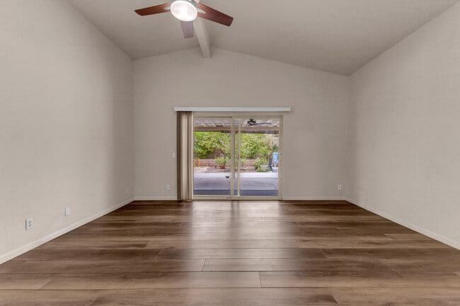 Building Photo - 74558 Monteverde Way