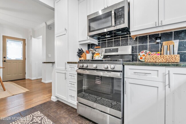 Building Photo - 34 Phoenix Ave