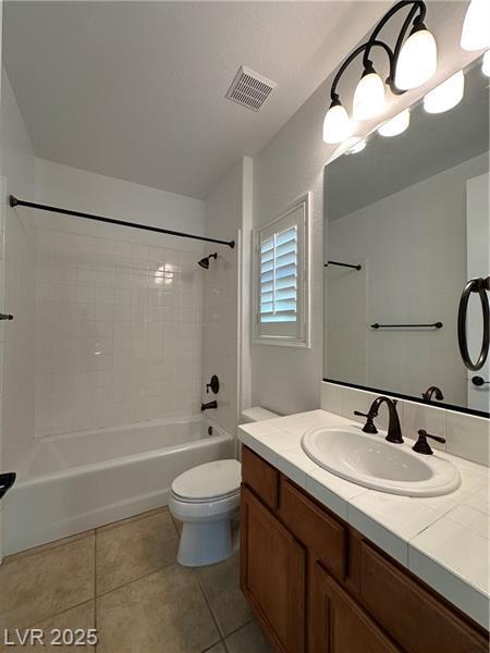 Building Photo - 2321 Martinique Ave