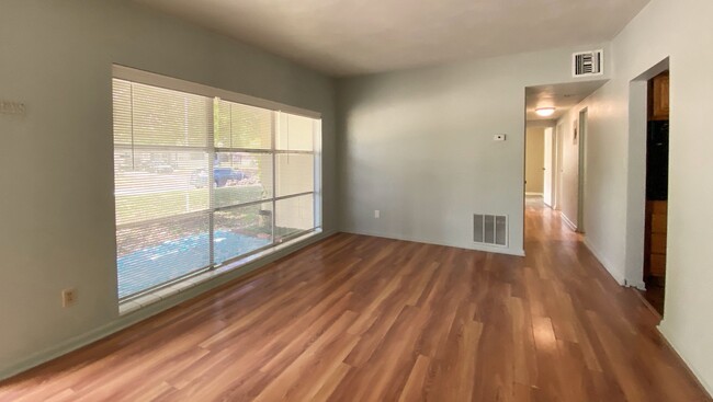 Building Photo - Winter Park 3 Bed, 2 Bath Home in Eastbroo...