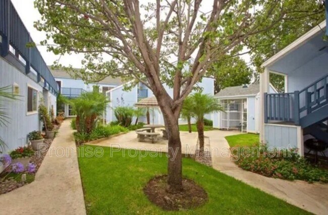 Building Photo - 410 S Freeman St