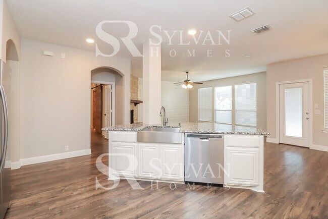 Building Photo - Living where You Love is Good for your Heart!