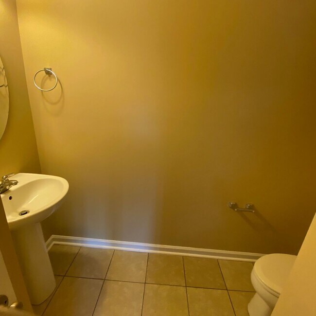 Building Photo - Plum Creek 4Br 2.5Ba