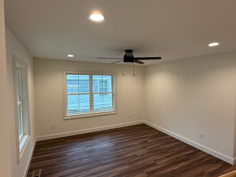 Building Photo - 227 The Plaza