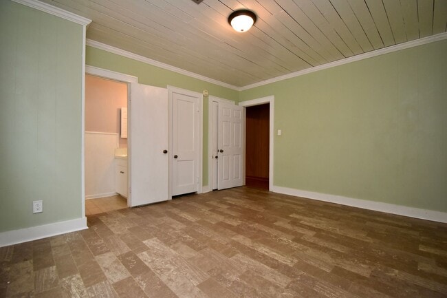 Building Photo - 3 Bed 2 Bath Home on Tech Drive