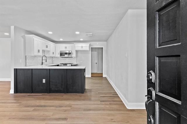 Building Photo - 4801 Selkirk Dr