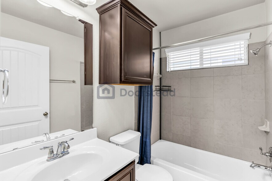 Building Photo - 9405 Sweetgum Dr