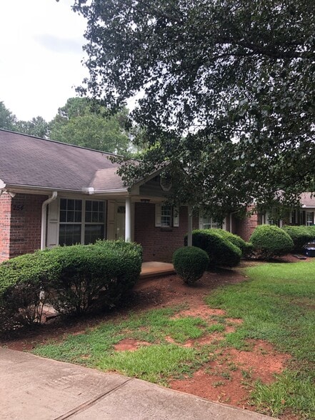 Primary Photo - 254 Sloans Grove Rd