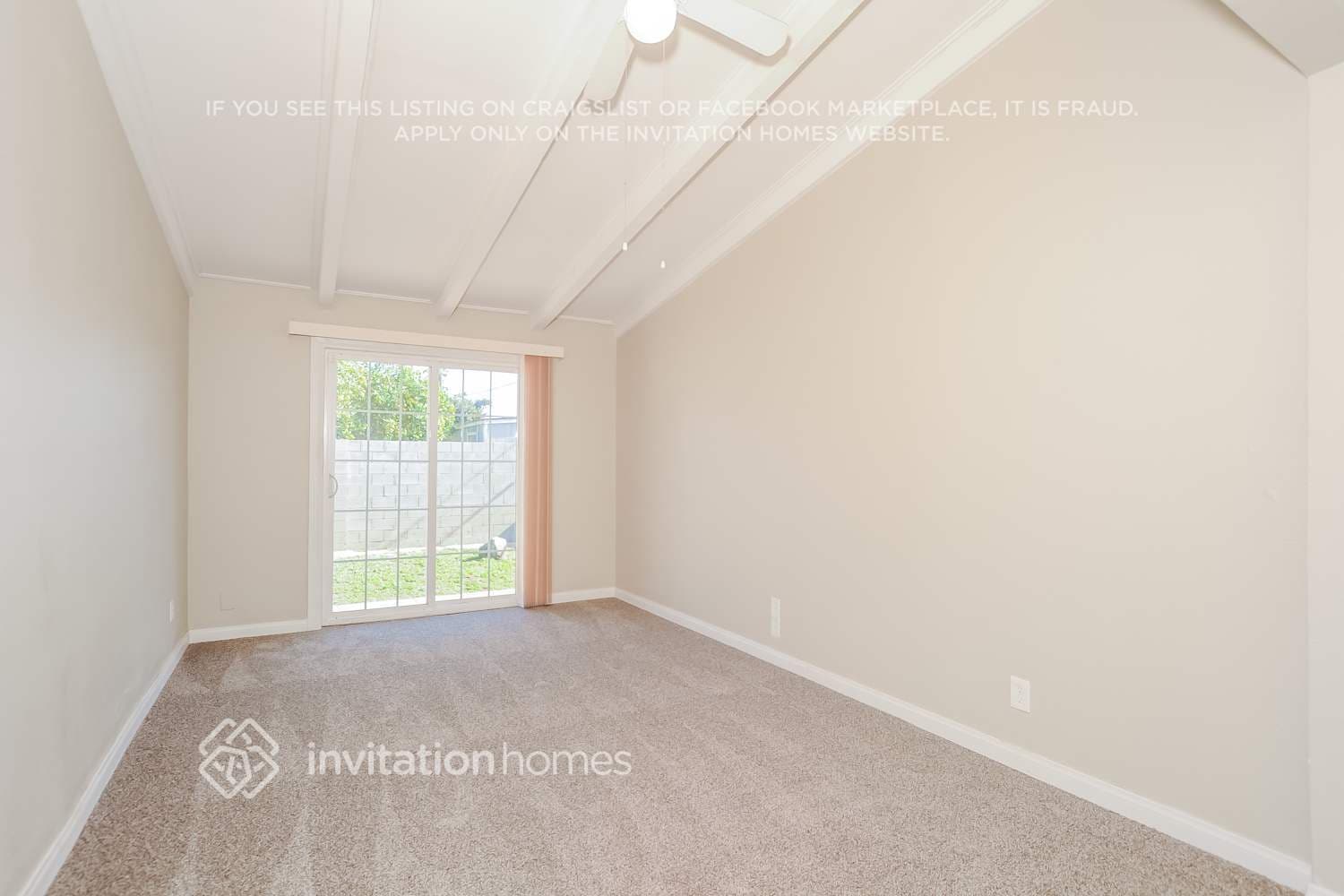 Building Photo - 8002 Crosnoe Ave