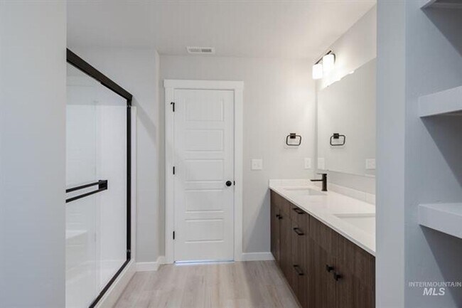 Building Photo - Brand New 4 Bedroom 2 Bathroom Home in South Meridian