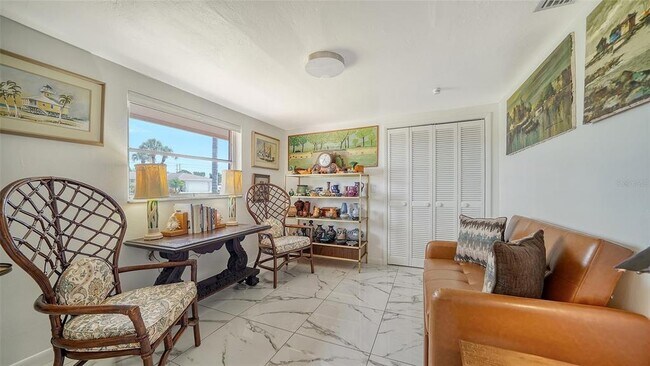 Building Photo - 641 Coral Dr