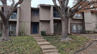 Building Photo - 11840 Leisure Dr