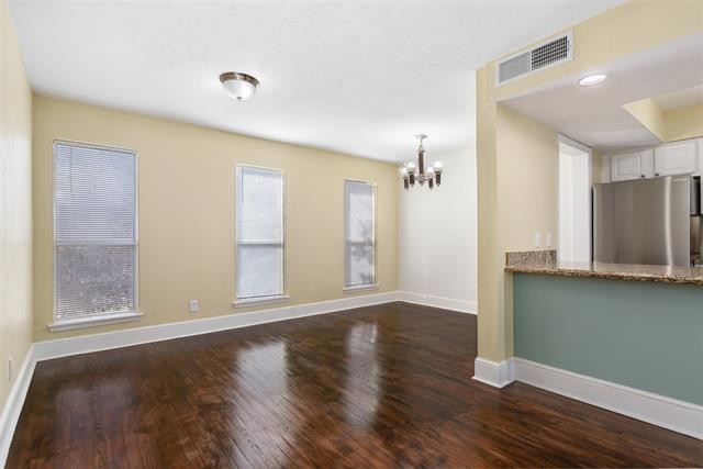 Building Photo - 5904 Sandhurst Ln