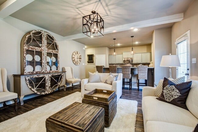 Building Photo - AUGUST PRE-LEASE! Modern 4 Bed, 4.5 Bath T...