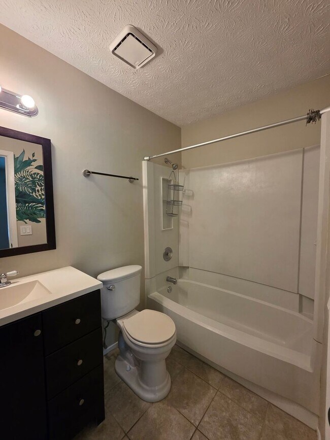 Building Photo - 2507 Queen Anne Ct