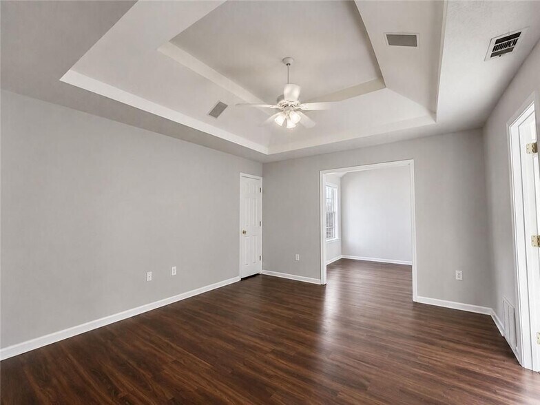 Building Photo - 2657 Amberly Glen Dr