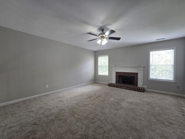 Building Photo - 2565 Milton Ln