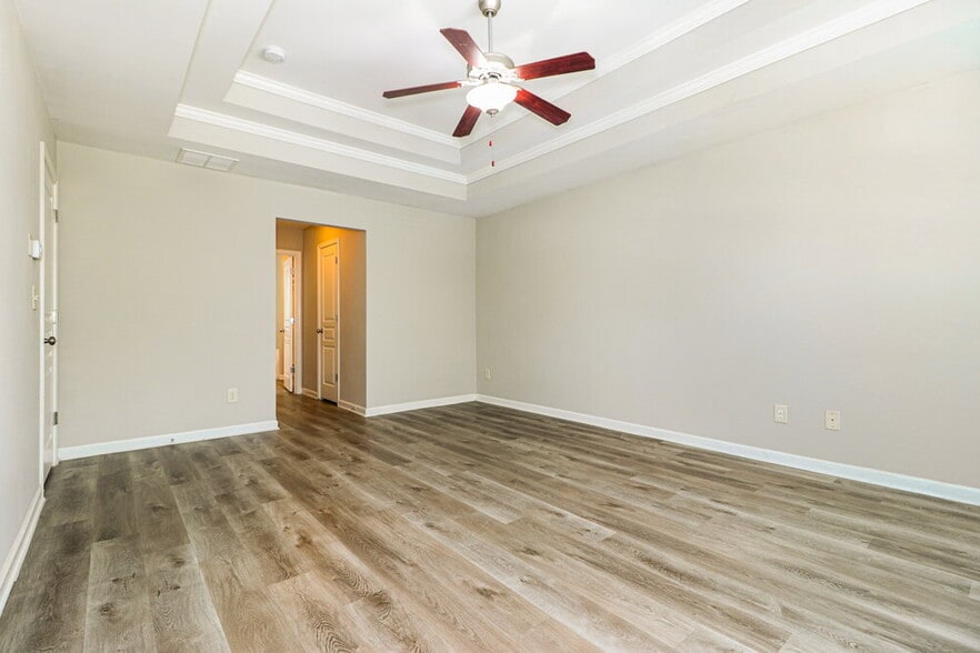 Building Photo - 321 Moorland Ct