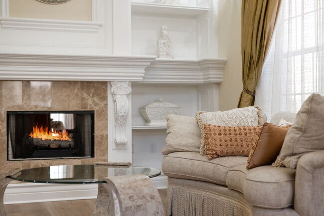 Building Photo - 7841 Palmilla Ct