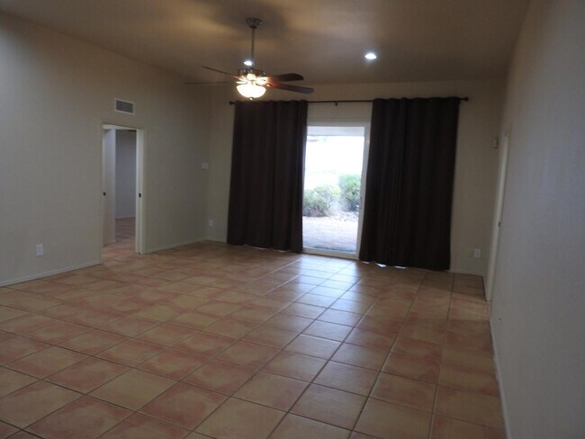 Building Photo - 4111 N 87th Pl