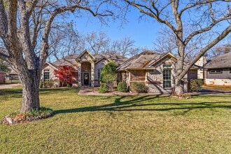 Building Photo - 8918 N Longwood Dr