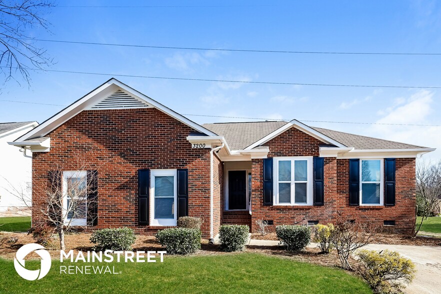 Primary Photo - 3200 Fairington Dr